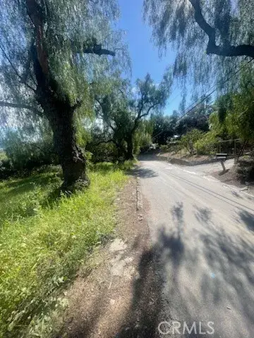 11848 West Trail, Sylmar, CA 91342