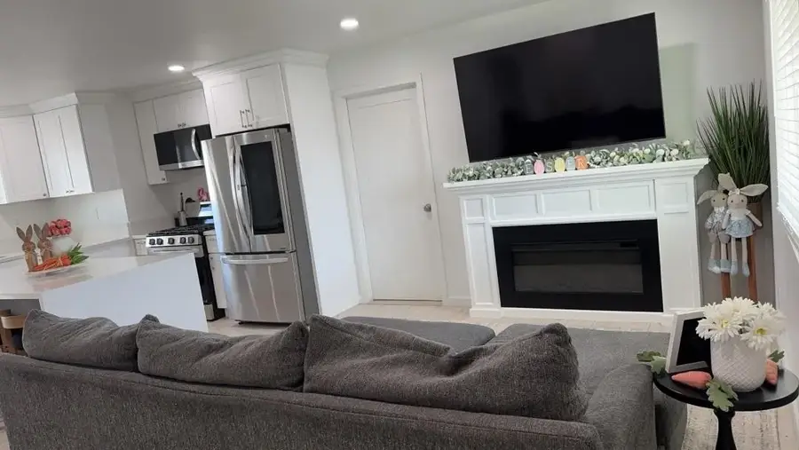 1523 E 126th Street, Compton, CA 90222 - #3