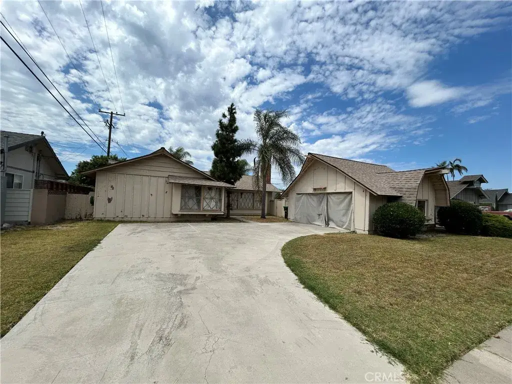 12041 Davenport, Los Alamitos, CA 90720 - #1