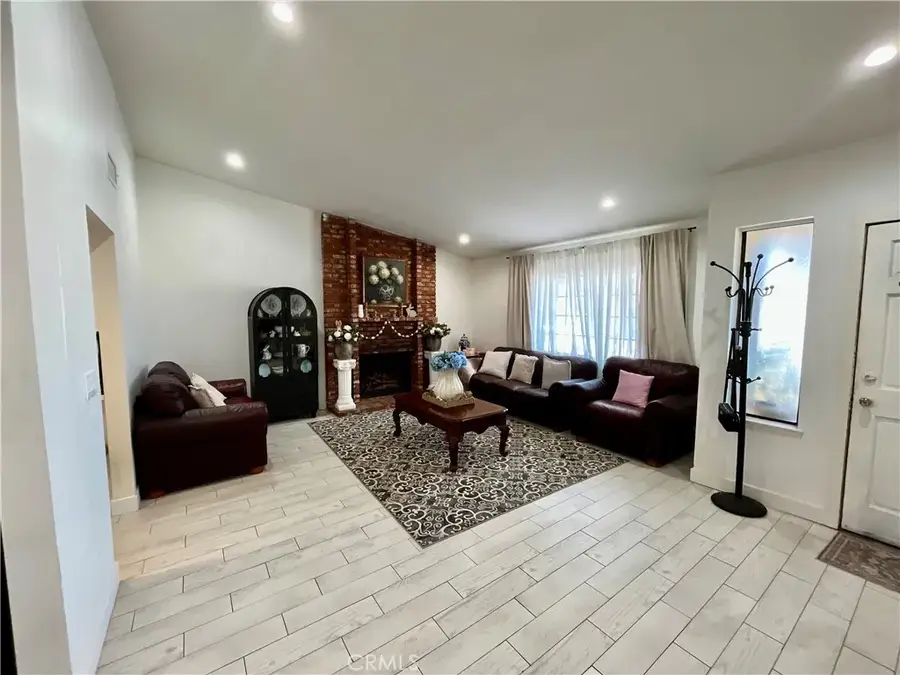 1200 Pasteur Drive, Lancaster, CA 93535 - #2