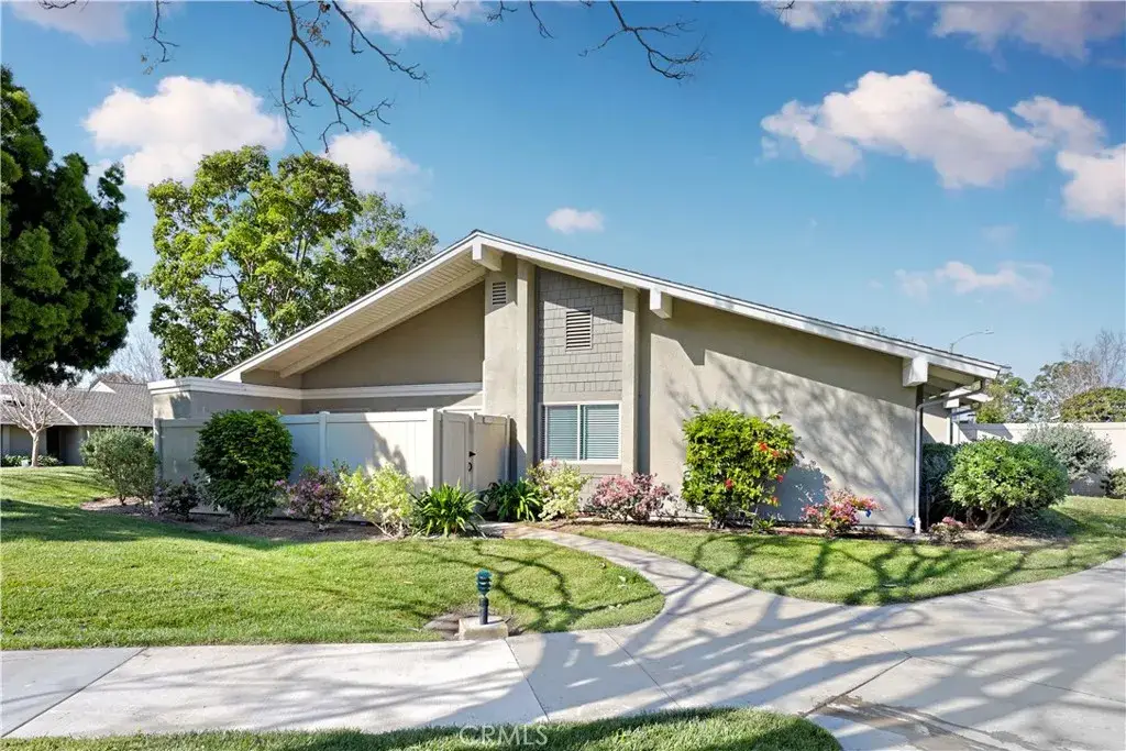 8933 Amador Circle #1316e, Huntington Beach, CA 92646 - #1