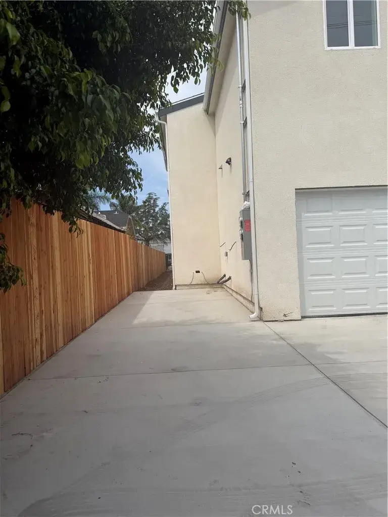 924-926 W 75th, Los Angeles, CA 90044 - #2