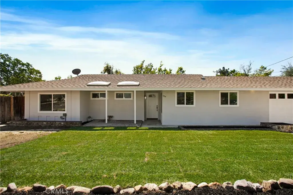 384 W 7th, Upland, CA 91786 - #1