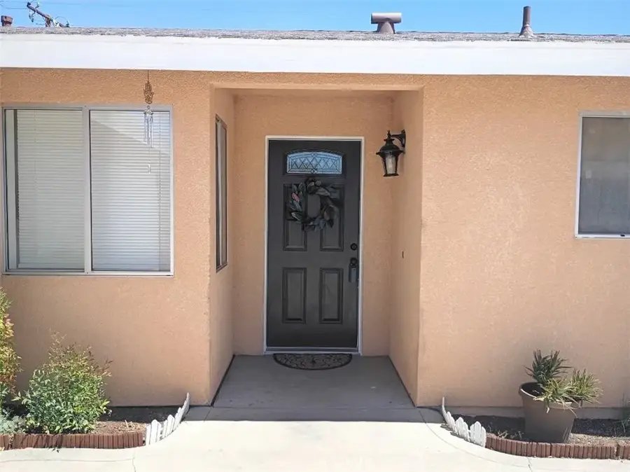 6225 Mariposa, Twentynine Palms, CA 92277 - #2