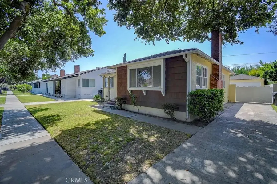 5923 Castana Avenue, Lakewood, CA 90712 - #2