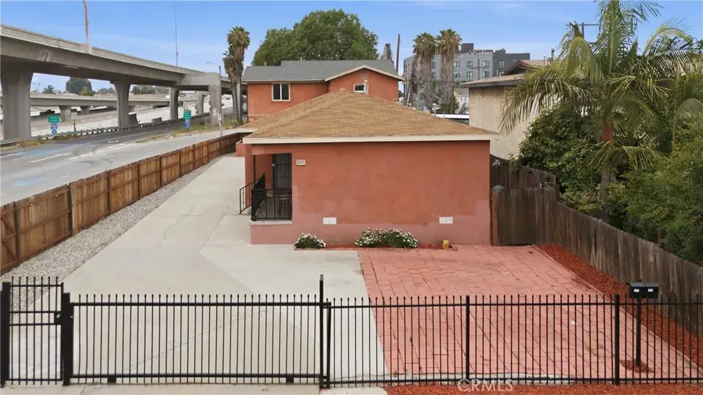 321 111 Place, Los Angeles, CA 90061 - #1