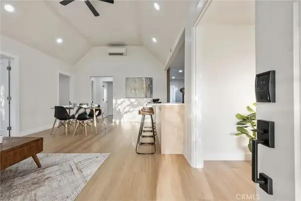 5612 S Rimpau, Los Angeles, CA 90043