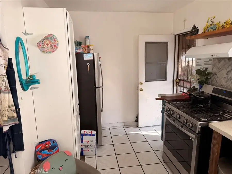 2676 Golden, Long Beach, CA 90806 - #3