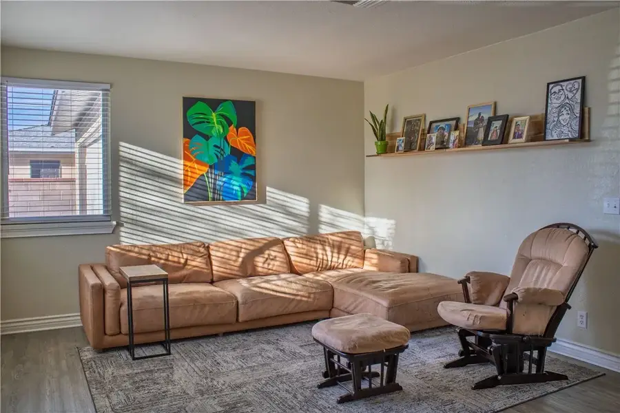 45332 12th St W, Lancaster, CA 93534 - #3