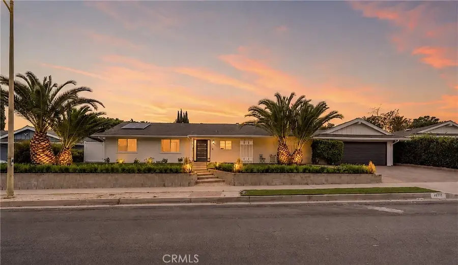 10111 Oso Avenue, Chatsworth, CA 91311 - #2