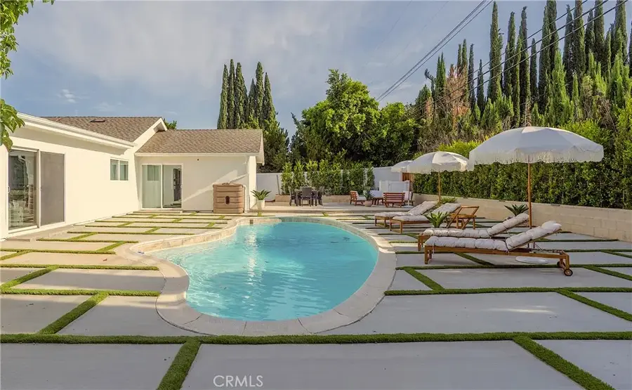10111 Oso Avenue, Chatsworth, CA 91311 - #3