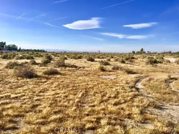 93 Avenue J, Roosevelt, CA 93535