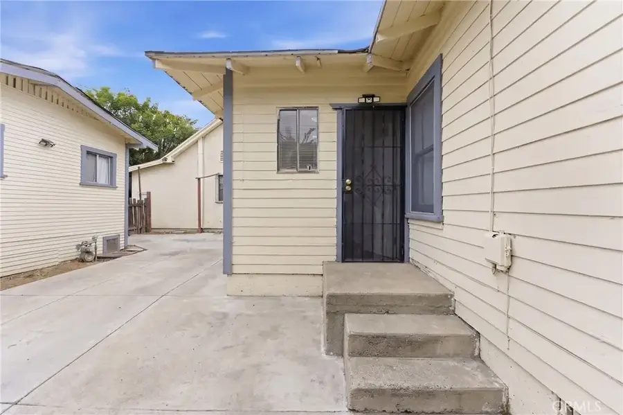 1107 Mahanna, Long Beach, CA 90813 - #3