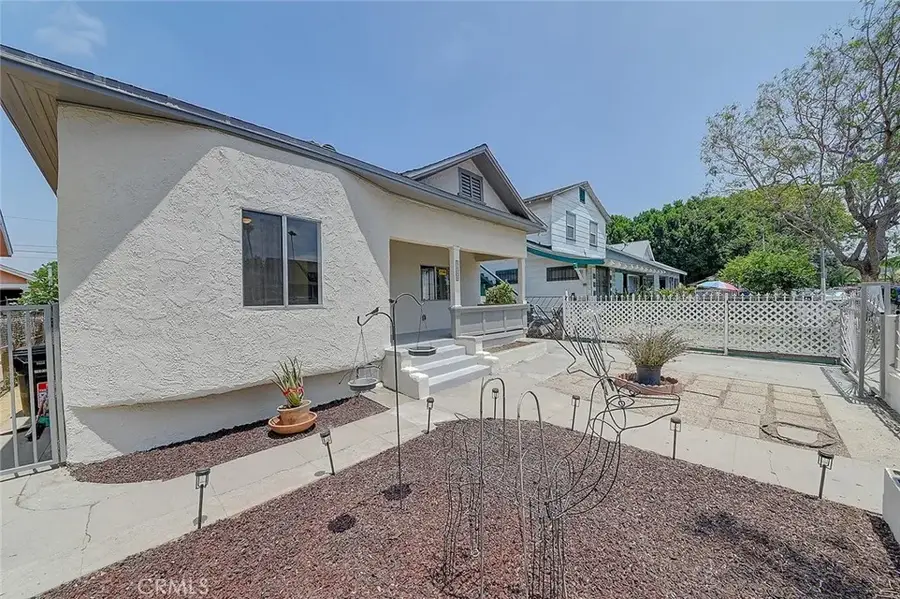 811 E 42nd, Los Angeles, CA 90011 - #2