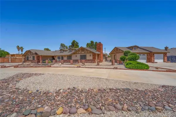 19989 Cronese Lane, Apple Valley, CA 92308