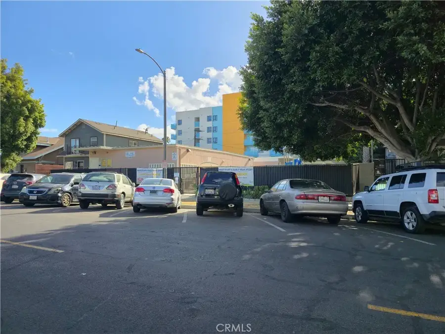 1425 Elm, Long Beach, CA 90813 - #2