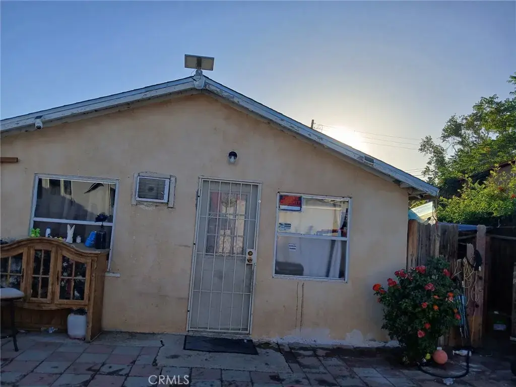 2604 N Baker Street, Bakersfield, CA 93305 - #1