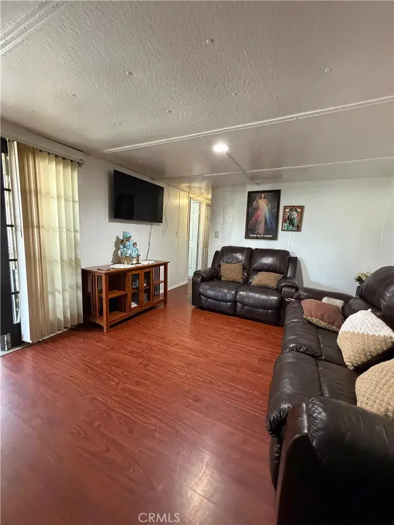 6475 Atlantic #250, Long Beach, CA 90805 - #3