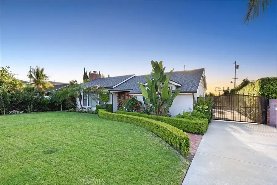 10011 Wiley Burke, Downey, CA 90240 - #3