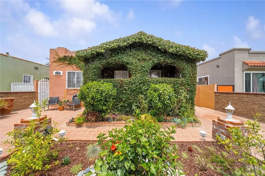 1301 W 56th Street, Los Angeles, CA 90037 - #2