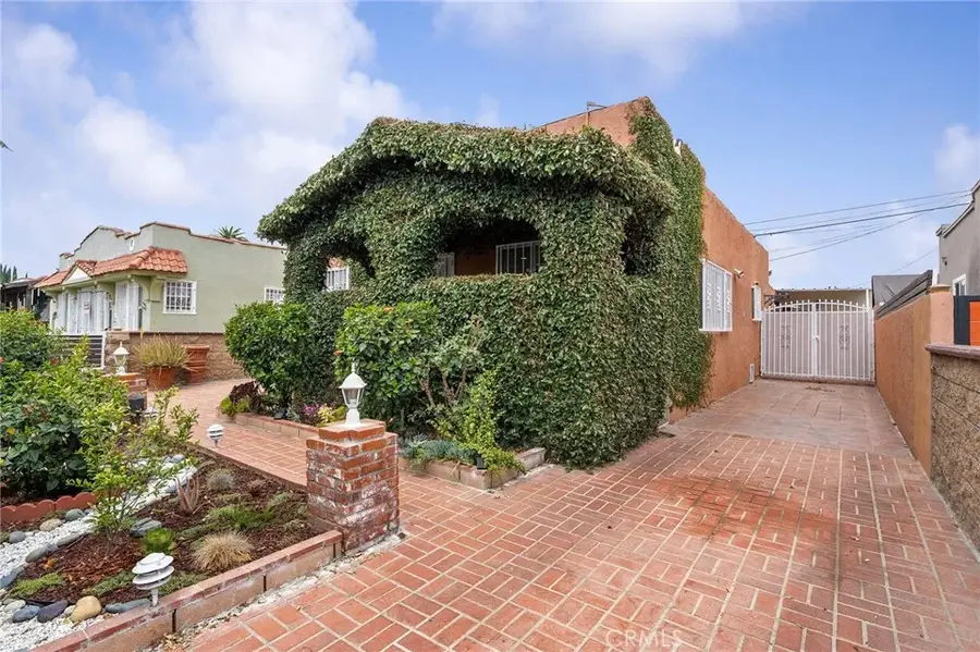 1301 W 56th Street, Los Angeles, CA 90037 - #3