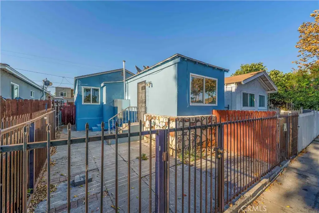 6121 E Olympic, Los Angeles, CA 90022 - #1