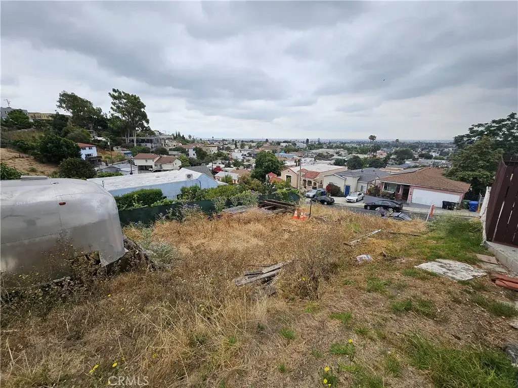 1142 N Stone, Los Angeles, CA 90063 - #1