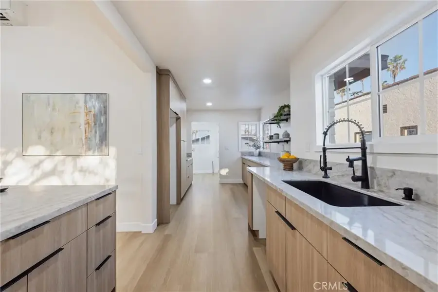 5613 S Rimpau, Los Angeles, CA 90043 - #3