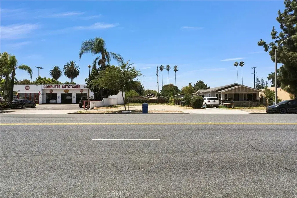 968 E Mission, Pomona, CA 91766 - #1