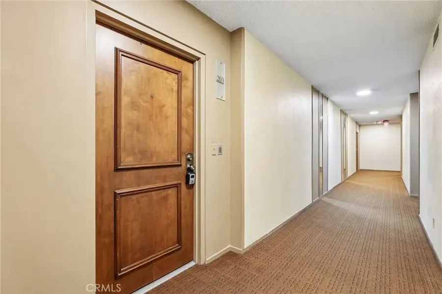 1221 N Kings #203, West Hollywood, CA 90069 - #3