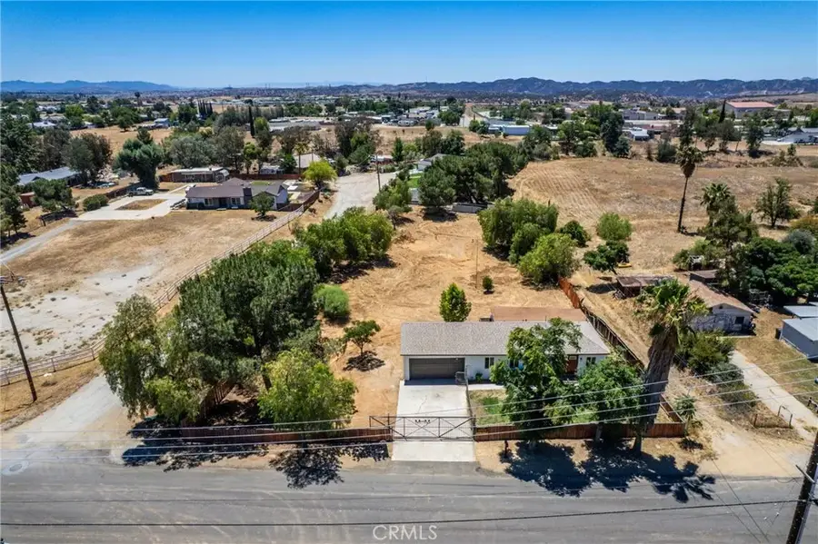 765 W County Line, Calimesa, CA 92320 - #2