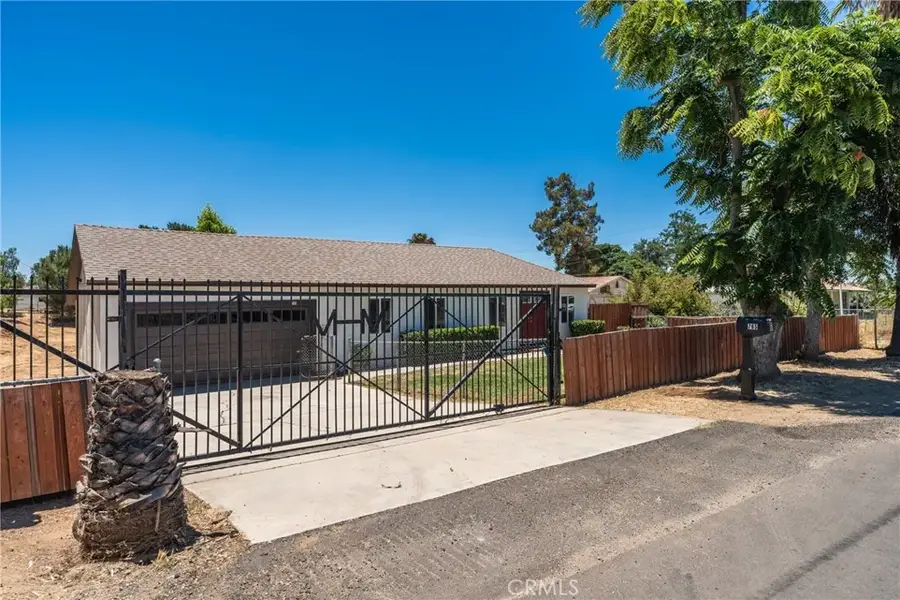 765 W County Line, Calimesa, CA 92320 - #3