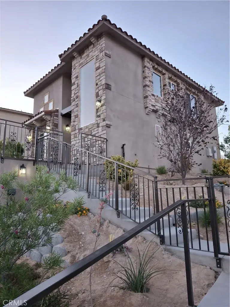 16620 Forrest Avenue, Victorville, CA 92395 - #2