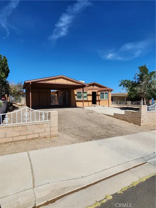 2020 Yosemite, Barstow, CA 92311