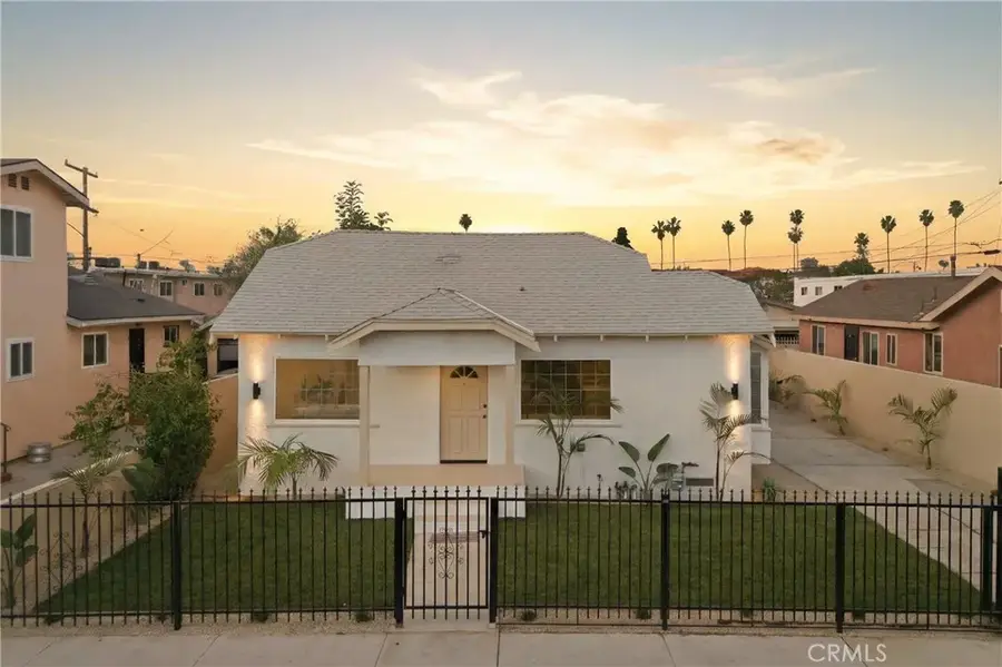 1111 W 98th Street, Los Angeles, CA 90044 - #3