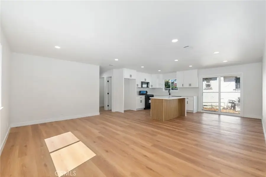 329 E 109th, Los Angeles, CA 90061 - #2