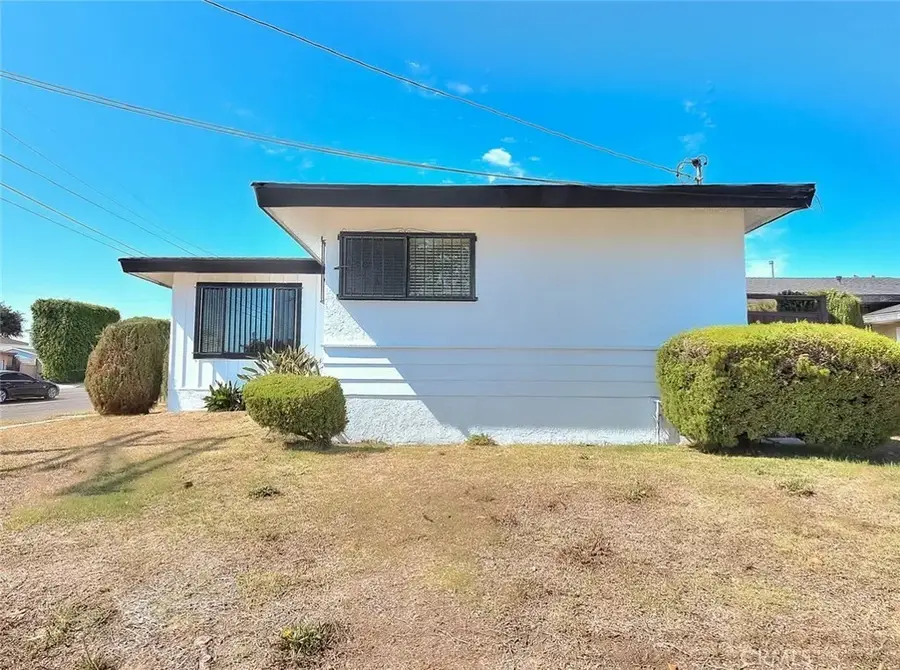 1345 W 124th, Los Angeles, CA 90044 - #3