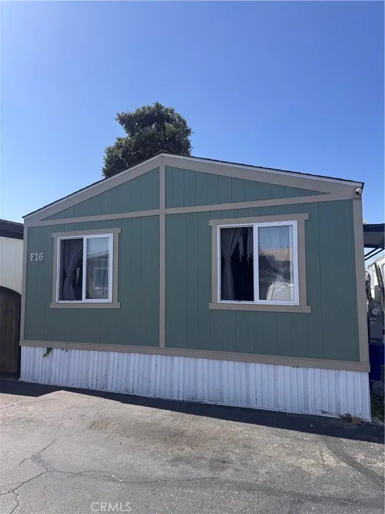 15325 Orange, Paramount, CA 90723 - #2