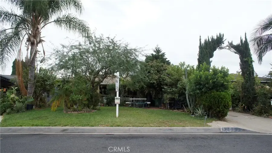 11734 Telechron, Whittier, CA 90605 - #2