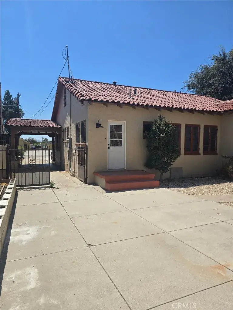 340 W 29th, San Bernardino, CA 92405 - #3