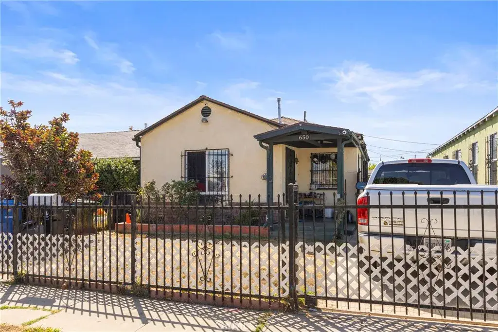 650 W 107th Street, Los Angeles, CA 90044 - #1