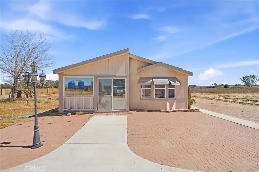 8848 W Avenue D8, Lancaster, CA 93536 - #3