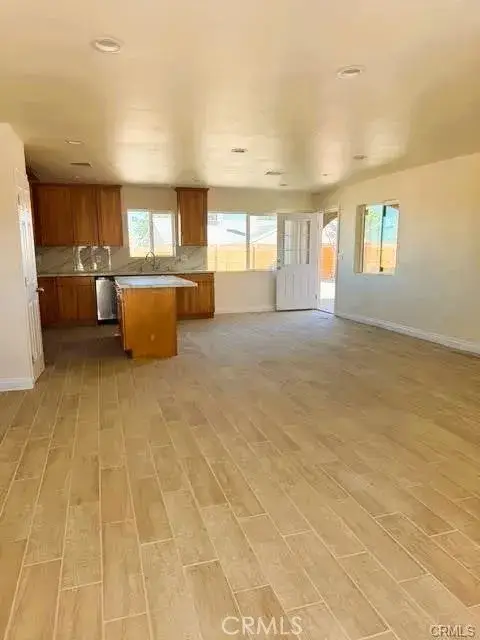 8669 S. Loop Boulevard, California City, CA 93505 - #2