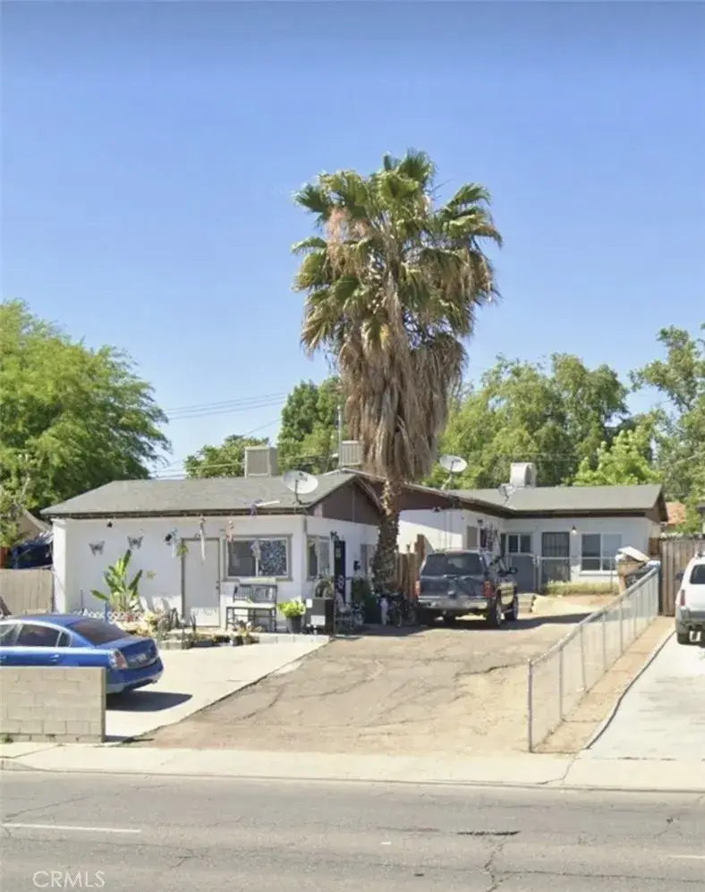 2512 Niles, Bakersfield, CA 93306 - #1