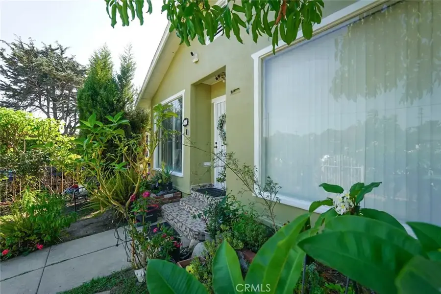 3415 S Gramercy Place, Los Angeles, CA 90018 - #2