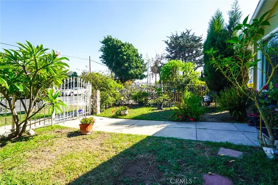 3415 S Gramercy Place, Los Angeles, CA 90018 - #3