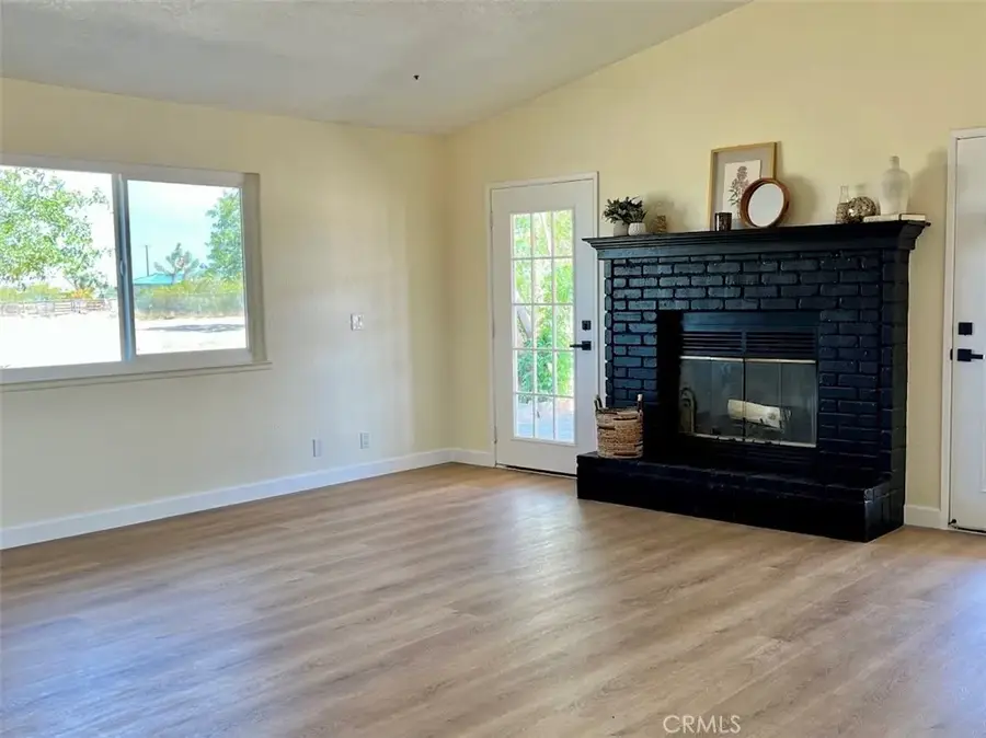 13377 Paramount Road, Phelan, CA 92371 - #3