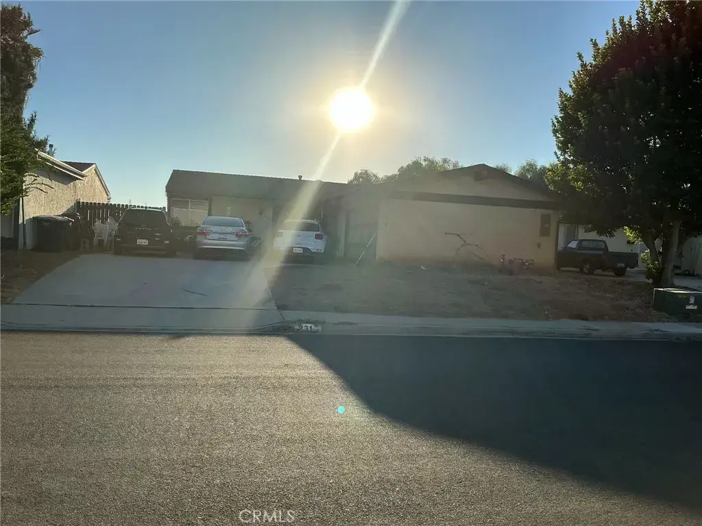 231 James, Escondido, CA 92027 - #1