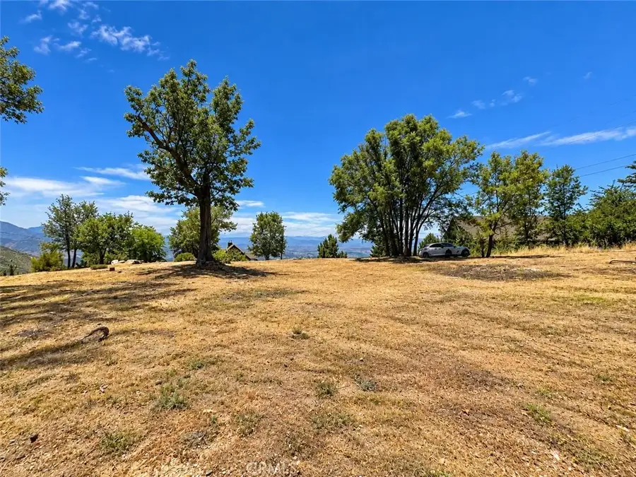 30 Pine Cone Curve, Running Springs, CA 92382 - #2