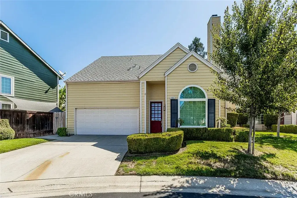 1094 E Monticello Circle, Fresno, CA 93720 - Image #1